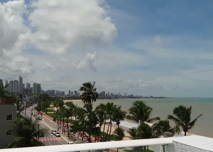 FLAT A BEIRA MAR DE JOÃO PESSOA com AR